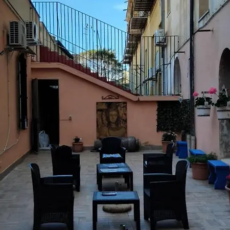 Cathédrale Terrace Bed & Breakfast *